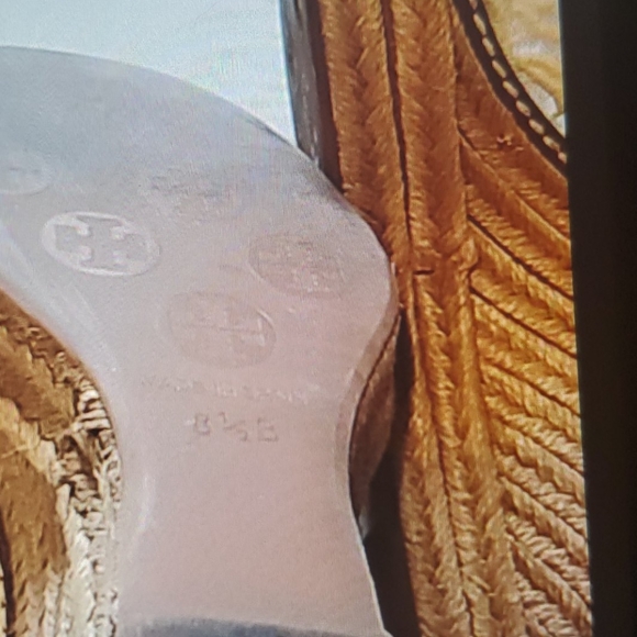 Authentic Tory Burch Sandals - Picture 5 of 16